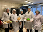 Студентам нравится познавать кондитерское искусство Студентам нравится познавать кондитерское искусство