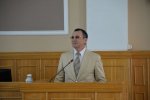 Мал золотник, да дорог Мал золотник, да дорог
