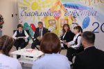 Олег Николаев провел «прямую линию», посвященную Году счастливого детства Олег Николаев провел «прямую линию», посвященную Году счастливого детства