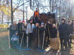 Общегородской массовый субботник в сквере им. В.И. Чапаева — вместе чище Общегородской массовый субботник в сквере им. В.И. Чапаева — вместе чище